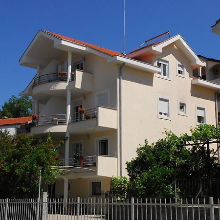 Apartments Teodo Tivat Exterior foto